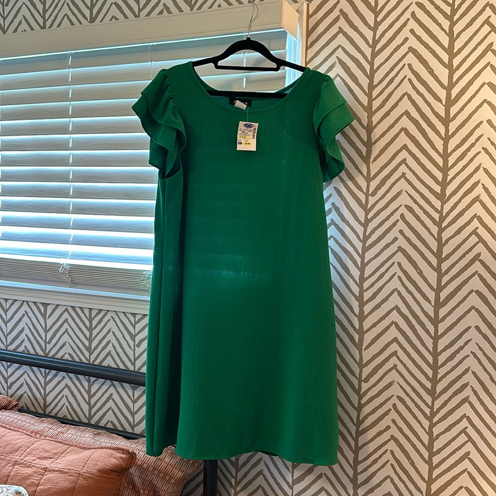 Kelly Green Blouse